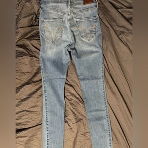 Hollister jeans size 00 ultra high waisted skinny